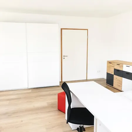 Lage - Platz Für Bis Zu 10 Personen, Küche, 2 Bäder, Waschmaschine, Wlan Apartamento Heidenheim an der Brenz